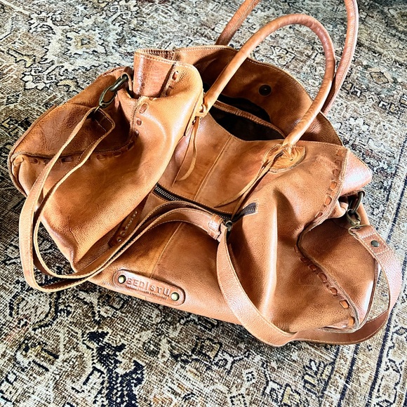 Rockaway Bedstu Bag/ Purse 👜 Love it. In good shape! ✨ Tan, camel color 😍 💯 - Picture 8 of 10